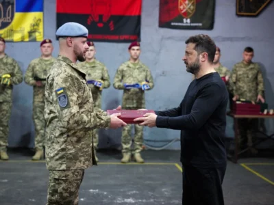 Володимир Зеленський нагородив військовослужбовців до Дня захисників і захисниць України