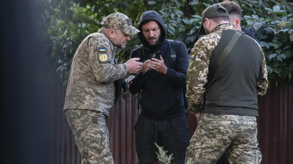 Контракт проти «бусифікації»: когнітивний напад на мобілізацію