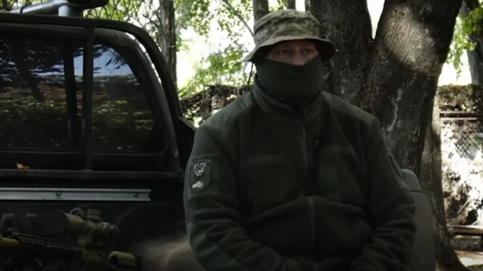 «Постріл — менше половини роботи»: снайпер «Мороз» — про позиції, маскування та дрони 