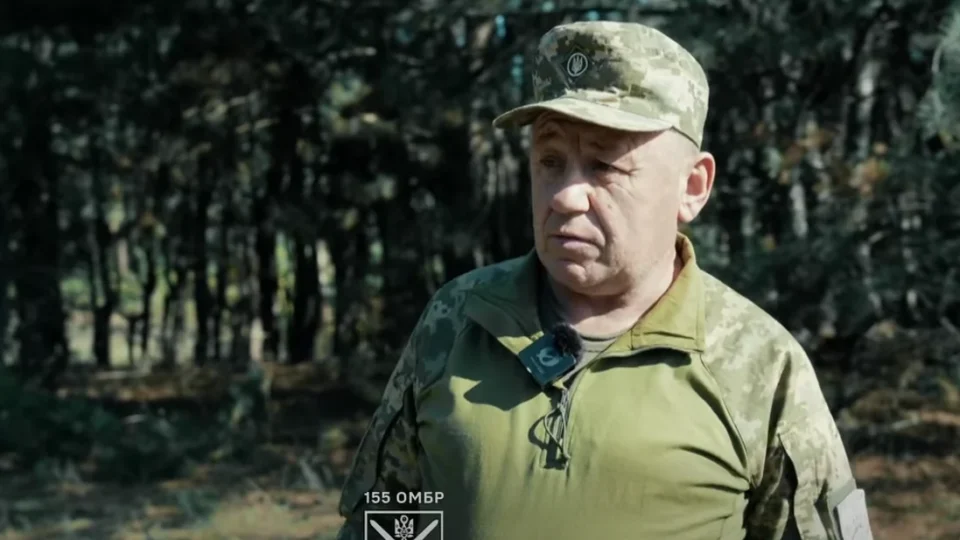 «Старше покоління вже не може все це тягнути»: 60-річний воїн 155-ї бригади — про службу і зміну поколінь 