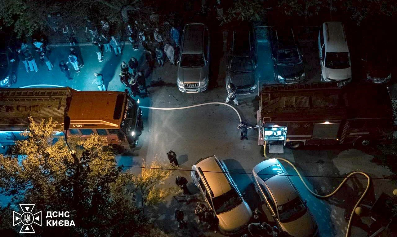 У Києві внаслідок ворожого удару по багатоповерхівці загинули дві людини