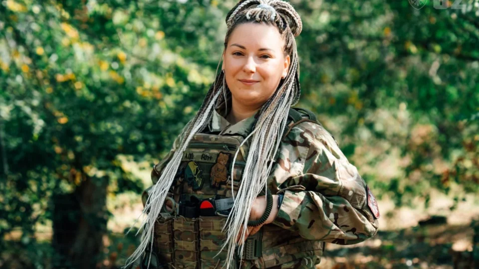 «Дякую, що врятували»: «Сонце», бойова медикиня 82-ї бригади рятувала людей іще до служби у війську 