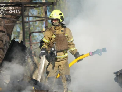 Внаслідок російської атаки в Оболонському районі постраждали 5 людей