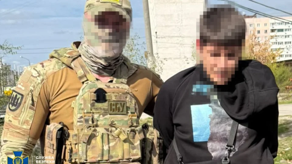 «Підключали»  Старлінк окупантам: СБУ викрила 4-х ворожих поплічників 