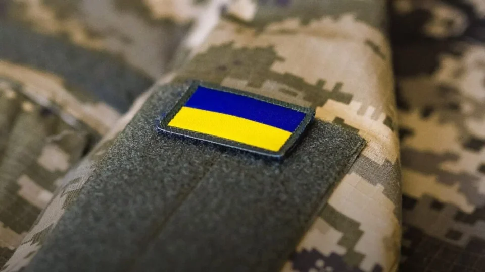 Невідомий застрелив пʼятьох військовослужбовців на Харківщині 