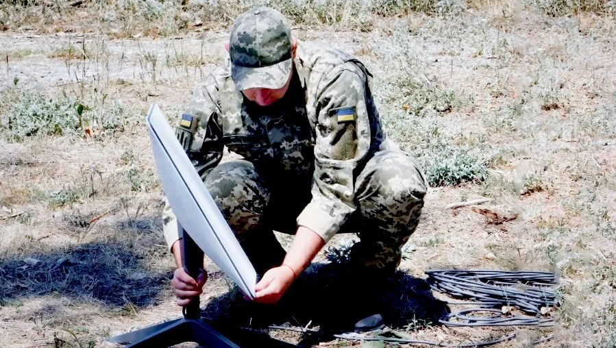 Обмеження «Старлінк» для ЗСУ: глава МЗС Польщі закликав Ілона Маска не гратися в політику 