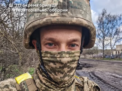 Сім окупантів пішли на штурм: як пілот БПЛА «Пчєла» вступив у стрілецький бій з ворогом